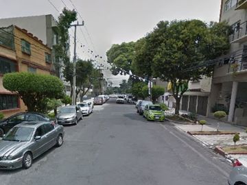 PRECIOSA CASA EN VENTA DE RECUPERACION BANCARIA EN NARVARTE PONIENTE, BENITO JUAREZ, CDMX.