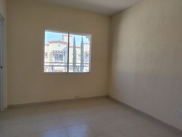CASA EN VENTA UBICADA EN FRACCIONAMIETO REAL VIZCAYA, TECAMAC. ¡LISTA PARA HABITAR, SE ACEPTAN CREDITOS!