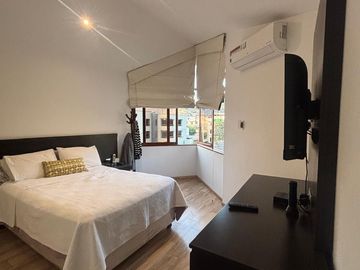 VENDO DUPLEX DE 186M2 + COCHERA EN URB. LAS LOMAS DE LA MOLINA