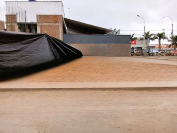 🔥 ¡LOTE ESQUINERO FRENTE A REAL PLAZA CHORRILLOS! - Zonificación RDM (4 Pisos)