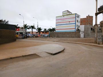 🔥 ¡LOTE ESQUINERO FRENTE A REAL PLAZA CHORRILLOS! - Zonificación RDM (4 Pisos)