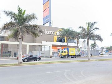 🔥 ¡LOTE ESQUINERO FRENTE A REAL PLAZA CHORRILLOS! - Zonificación RDM (4 Pisos)