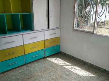 Venta Casa Esquinera de 3 niveles con local para negocio Hacienda Cuba-Pereira