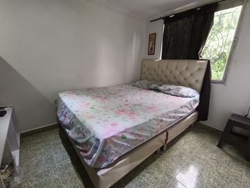 Venta Casa Esquinera de 3 niveles con local para negocio Hacienda Cuba-Pereira