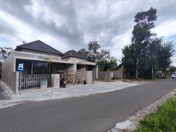 DIJUAL RUMAH SIAP HUNI 7 MENIT KAMPUS UII