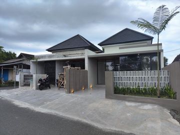 DIJUAL RUMAH SIAP HUNI 7 MENIT KAMPUS UII