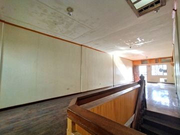 2 floors, 120 sqm Townhouse along Vicente Cruz street, Sampaloc Manila for sale