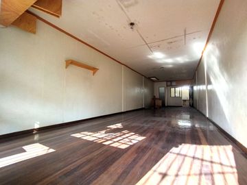 2 floors, 120 sqm Townhouse along Vicente Cruz street, Sampaloc Manila for sale
