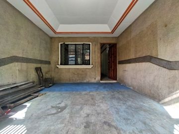 2 floors, 120 sqm Townhouse along Vicente Cruz street, Sampaloc Manila for sale