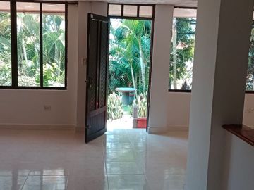 Casa Dúplex amplia en Conjunto Cerrado Dosquebradas