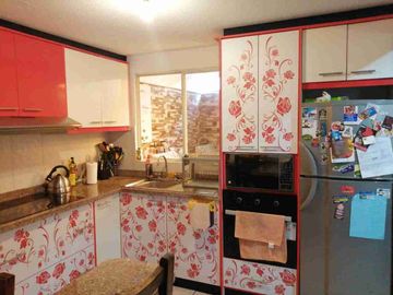 Casa de venta de 4 dormitorios en el norte de Quito
