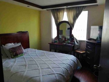 Casa de venta de 4 dormitorios en el norte de Quito