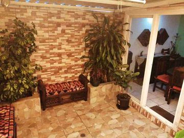 Casa de venta de 4 dormitorios en el norte de Quito