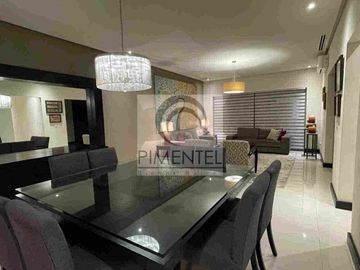 Casa en Venta en La Herradura, golf