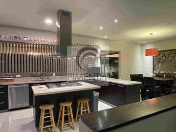 Casa en Venta en La Herradura, golf