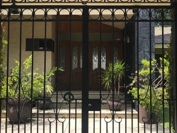 En privada con vigilancia