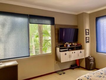 VENDO IMPECABLE Y MARAVILLOSA CASA!!!