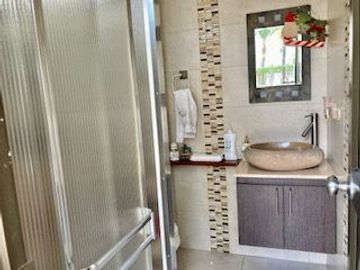 VENDO IMPECABLE Y MARAVILLOSA CASA!!!