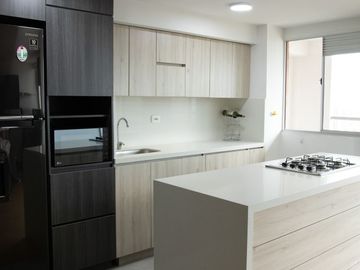 SE VENDE APARTAMENTO EN CALASANZ, PARTE ALTA