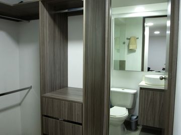SE VENDE APARTAMENTO EN CALASANZ, PARTE ALTA