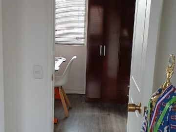 Se vende casa hermosa de 2 pisos, remodelada, cómoda y bien ubicada, Santiago Humberstone 286