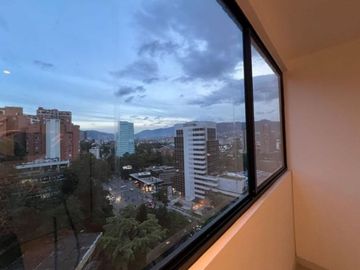 SE VENDE APARTAMENTO EN EL POBLADO, CASTROPOL