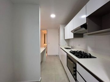 SE VENDE APARTAMENTO EN EL POBLADO, CASTROPOL