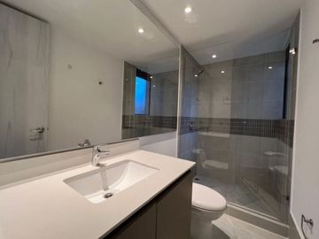 SE VENDE APARTAMENTO EN EL POBLADO, CASTROPOL