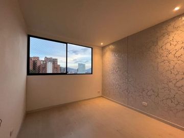 SE VENDE APARTAMENTO EN EL POBLADO, CASTROPOL