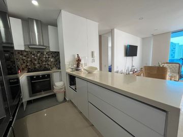 Se Vende o Arrienda Espectacular Apartamento frente al mar.