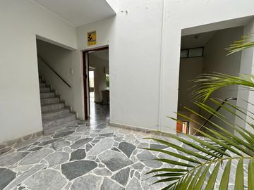 🏡 Moderno Y Elegante Departamento En Venta En Exclusivo Condominio – 2.º Piso + Cochera