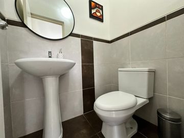 🏡 Moderno Y Elegante Departamento En Venta En Exclusivo Condominio – 2.º Piso + Cochera