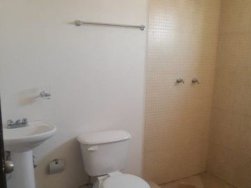 CASA EN VENTA UBICADA EN VALLE SAN PEDRO URBI VILLA DEL CAMPO, TECAMAC. ¡LISTA PARA HABITAR, ENTREGA INMEDIATA, SE ACEPTAN CREDITOS!