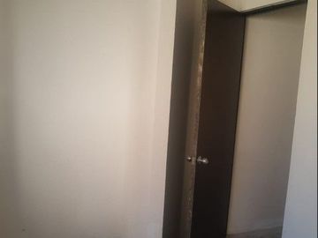 CASA EN VENTA UBICADA EN VALLE SAN PEDRO URBI VILLA DEL CAMPO, TECAMAC. ¡LISTA PARA HABITAR, ENTREGA INMEDIATA, SE ACEPTAN CREDITOS!