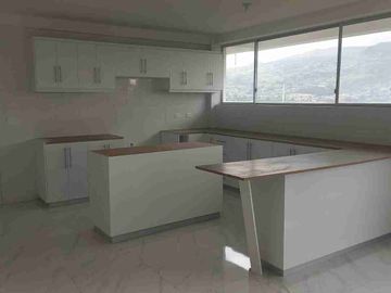 De Venta hermosa casa por estrenar en San Pablo de Lago