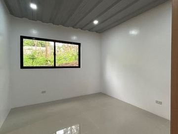 Affordable Single Detached Brandnew House with Garden near Twin Lakes.
