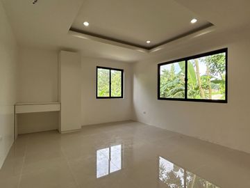 Affordable Single Detached Brandnew House with Garden near Twin Lakes.