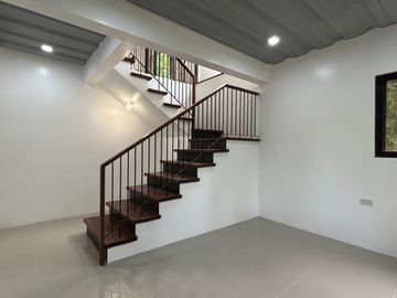 Affordable Single Detached Brandnew House with Garden near Twin Lakes.