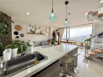 SE VENDE APARTAMENTO DUPLEX EN ENVIGADO, LOMA DEL ESMERALDAL