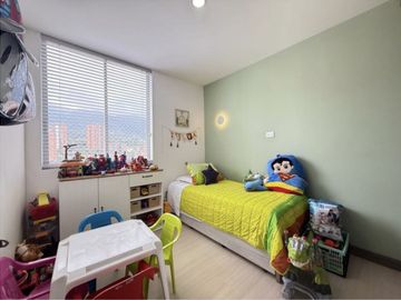 SE VENDE APARTAMENTO DUPLEX EN ENVIGADO, LOMA DEL ESMERALDAL