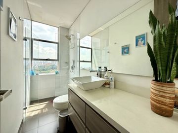 SE VENDE APARTAMENTO DUPLEX EN ENVIGADO, LOMA DEL ESMERALDAL