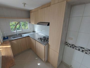 SE VENDE APARTAMENTO EN ENVIGADO, SECTOR  LAS ANTILLAS