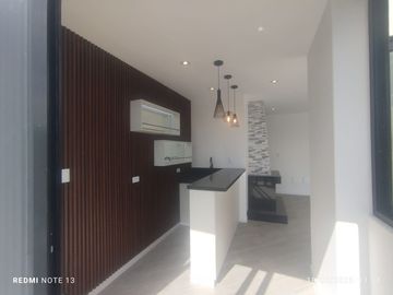 VENDO HERMOSO PENTHOUSE EN SELVA ALEGRE ACABADOS DE PRIMERA 370M2 MAS AIRES