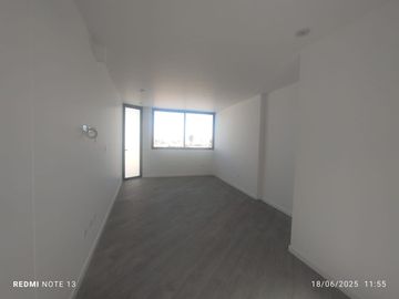 VENDO HERMOSO PENTHOUSE EN SELVA ALEGRE ACABADOS DE PRIMERA 370M2 MAS AIRES