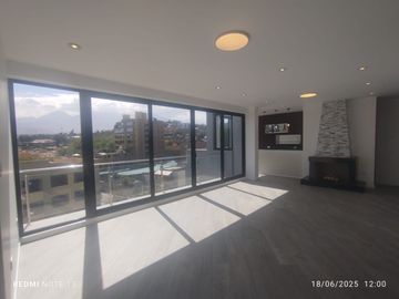 VENDO HERMOSO PENTHOUSE EN SELVA ALEGRE ACABADOS DE PRIMERA 370M2 MAS AIRES