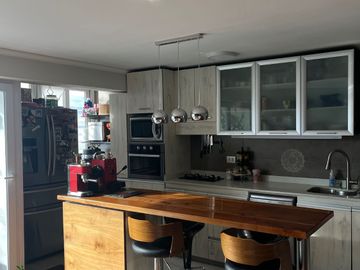 MARAVILLOSO DEPARTAMENTO TOTALMENTE REMODELADO BILBAO/DUQUECO LAS CONDES