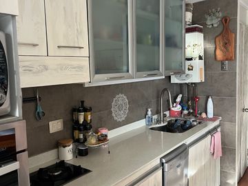 MARAVILLOSO DEPARTAMENTO TOTALMENTE REMODELADO BILBAO/DUQUECO LAS CONDES