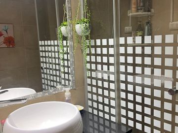 MARAVILLOSO DEPARTAMENTO TOTALMENTE REMODELADO BILBAO/DUQUECO LAS CONDES