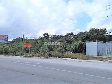 TERRENO EN VENTA FRENTE A CARRETERA EN XPUHA, SOLIDARIDAD, PLAYA DEL CARMEN