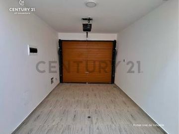 VENTA DE CASA ESTRENO EN RESIDENCIAL - TACNA